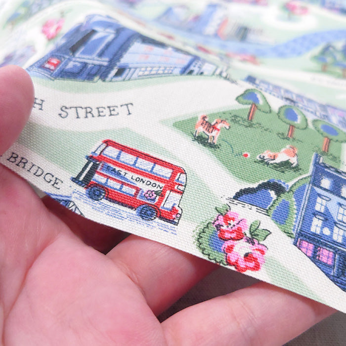 Cath Kidston キャスキッドソン London town ロンドンの街並み オックス 生地 綿100％ 110cm幅