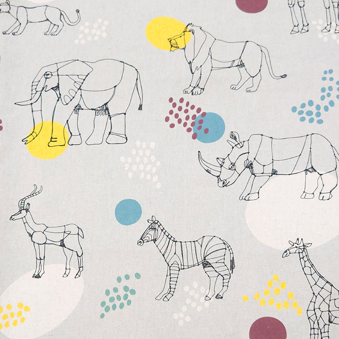 + HAyU fabric ハユ African animals キャンバス 生地 綿80％ 麻20％ 110cm幅